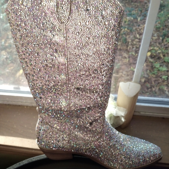 Madden Girl Women's Redford Rhinestone Western Boots ONE PAIR LEFT **LAST PAIR** - Picture 12 of 13